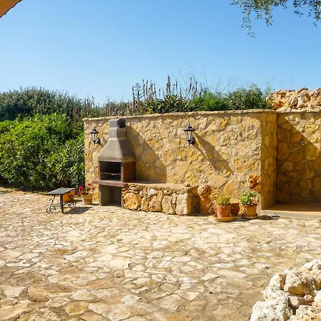 Estrella Villa